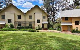 Villa Dion - 3 Bedrooms Situated In Cypress Lakes Resort